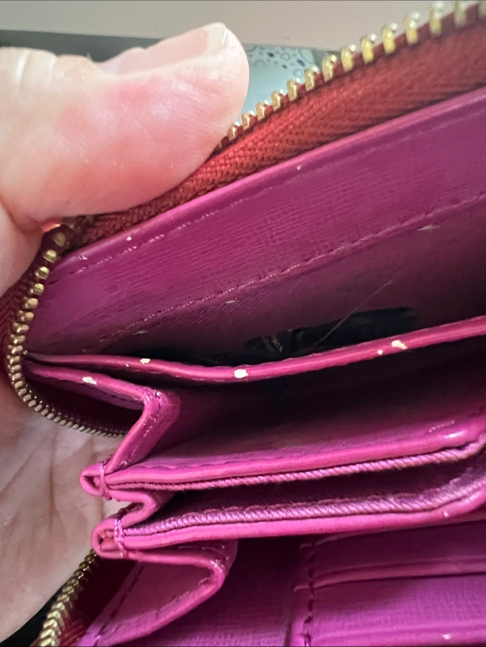FOSSIL RED WRiSTLET. - Picture 10 of 13